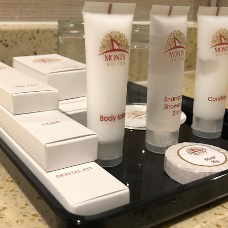 אויו Monty Suites & Golf מראה חיצוני תמונה