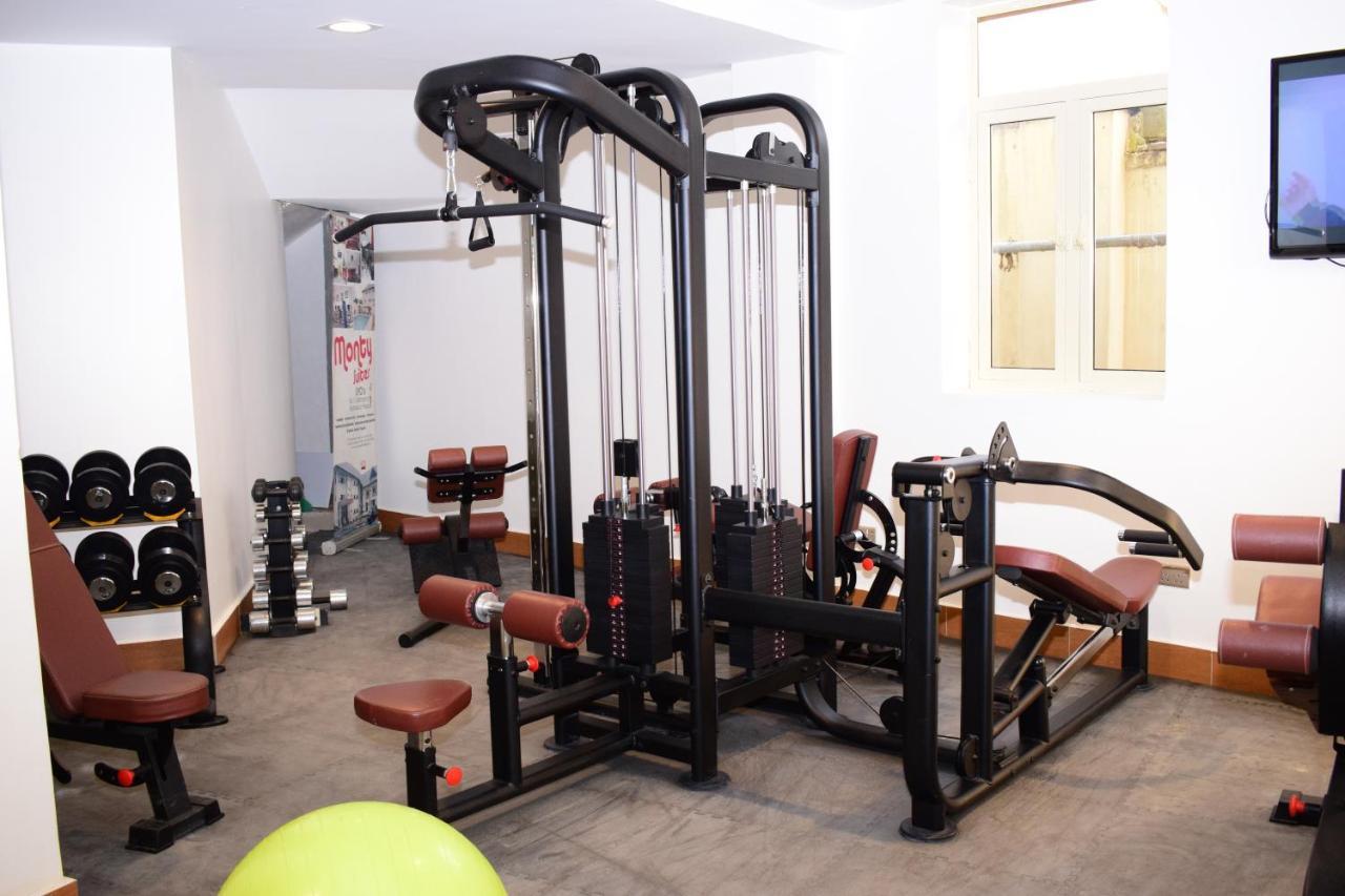 אויו Monty Suites & Golf מראה חיצוני תמונה