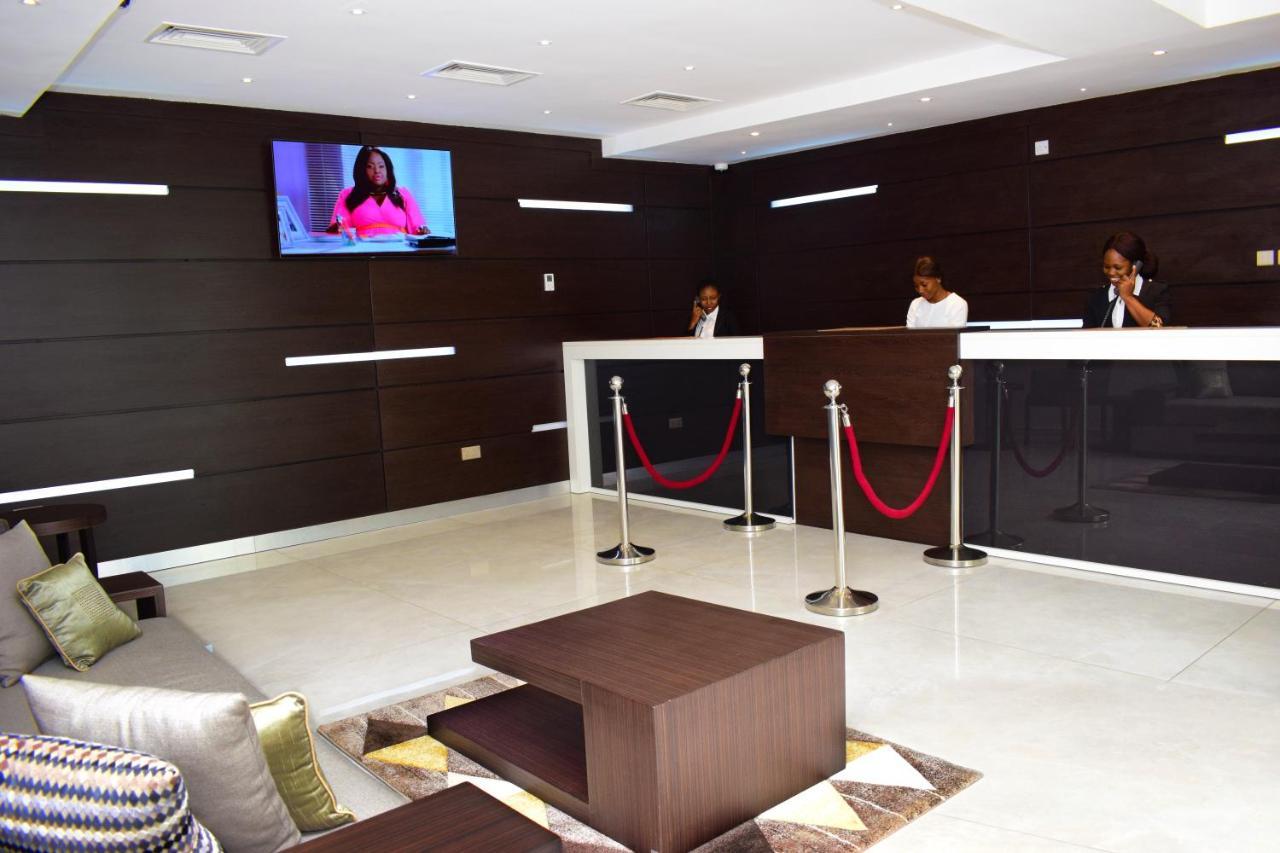 אויו Monty Suites & Golf מראה חיצוני תמונה