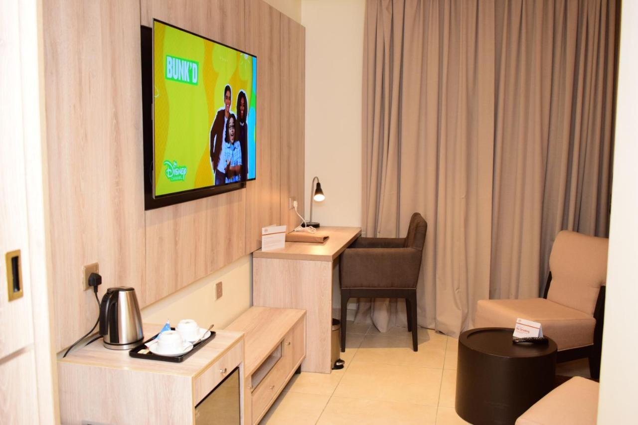 אויו Monty Suites & Golf מראה חיצוני תמונה